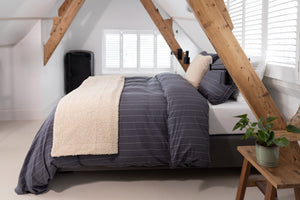 Dekbedovertrek Livello Pinstripe Antraciet met plaid Olie