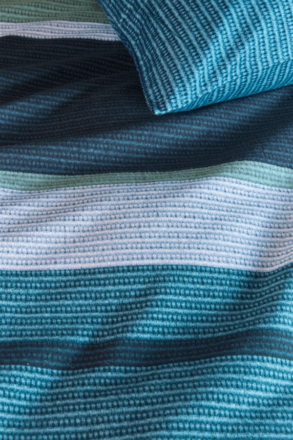 Dekbedovertrek Beddinghouse Laila Blue Flanel detail