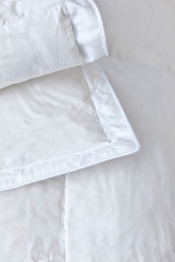 Dekbed Dreamstar 100% zuivere witte ganzendons winter detail
